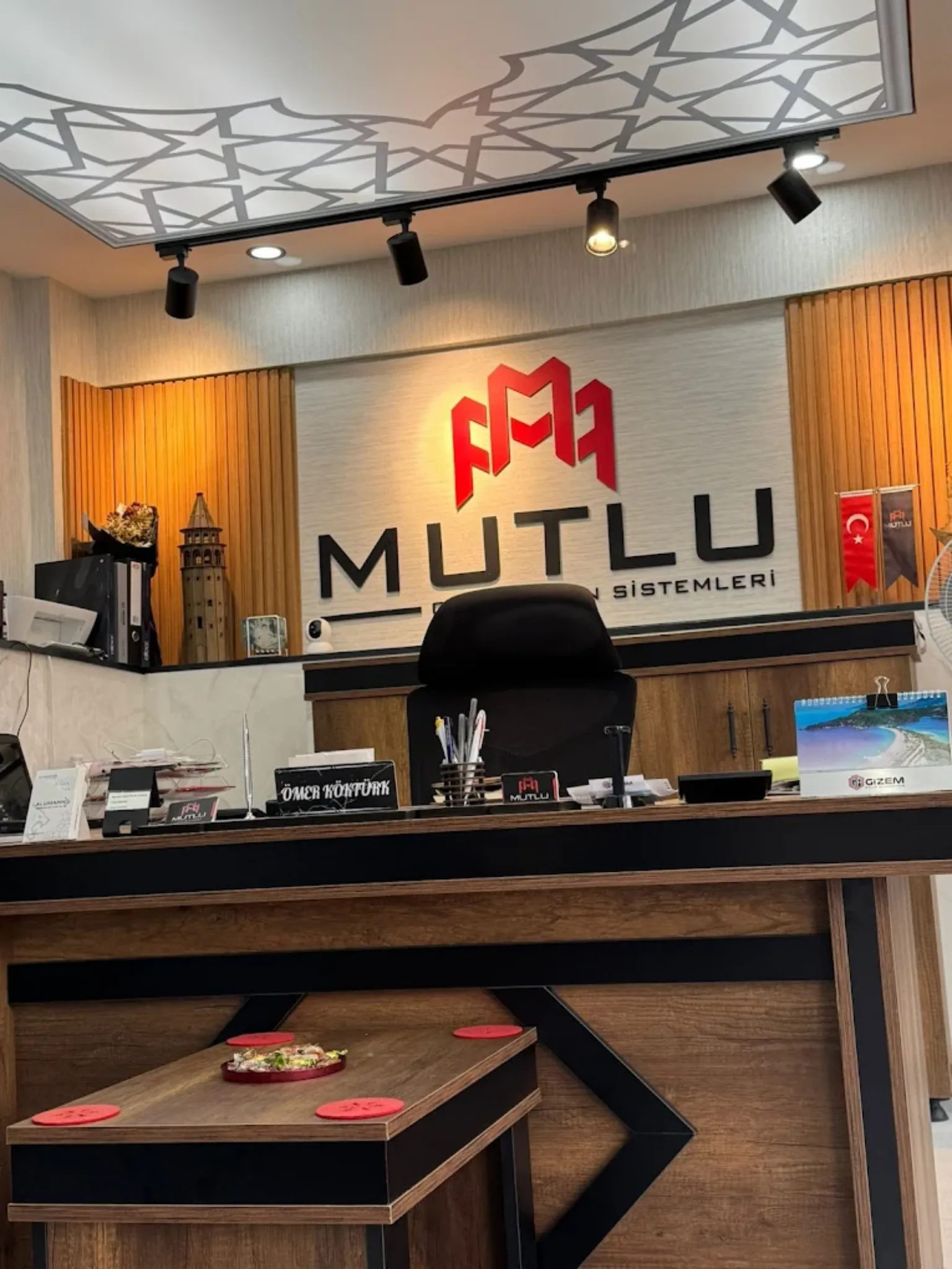 Mutlu Cam Balkon Kırşehir ofis ve showroom görseli